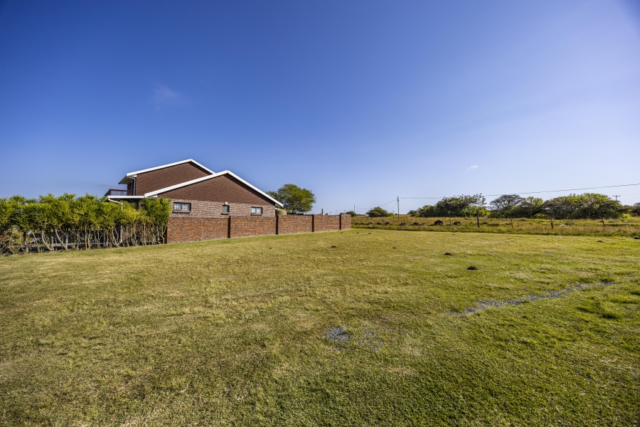 0 Bedroom Property for Sale in Cove Rock Eastern Cape